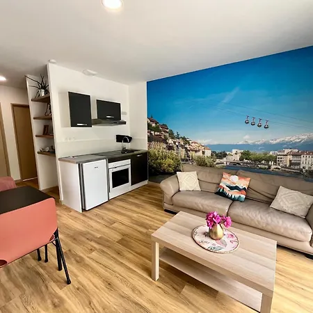 Le Parme' Nid - 3 Lits Avec Terrasse Et Clim Apartment *