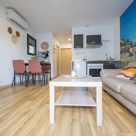 Apartment Le Parme' Nid - 3 Lits Avec Terrasse Et Clim Beaucroissant